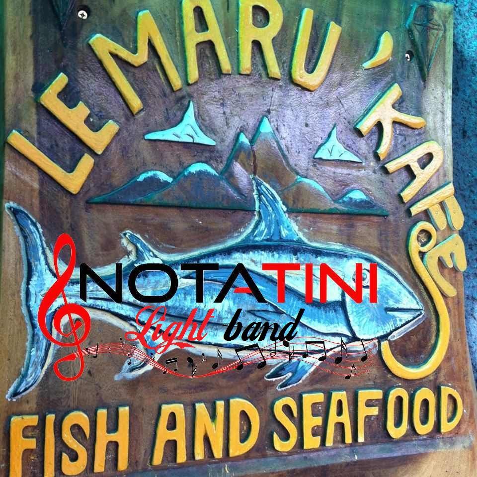 Notatini light band au Maru'Kafé sur Mahina